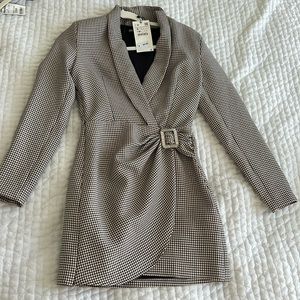 Zara dress new with tags. Never worn. Small size. Original price $89.90